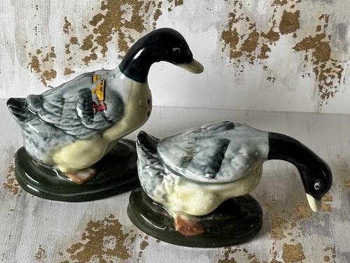Vintage Set of 2 Made in Japan Porcelain Geese Figurine Pair