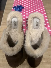 UGG Kalie Brown Suede Sheepskin Wooden Clogs Shoes Womens size 10