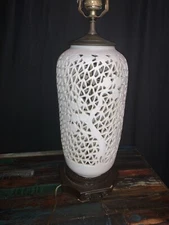 Vintage Lamp Blanc De Chine Reticulated Cutout Japanese Dual Lamp *FLAWED*