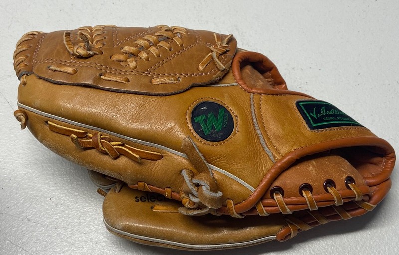 Vintage Sears,Roebuck Co. Ted Williams Signature Baseball Glove 