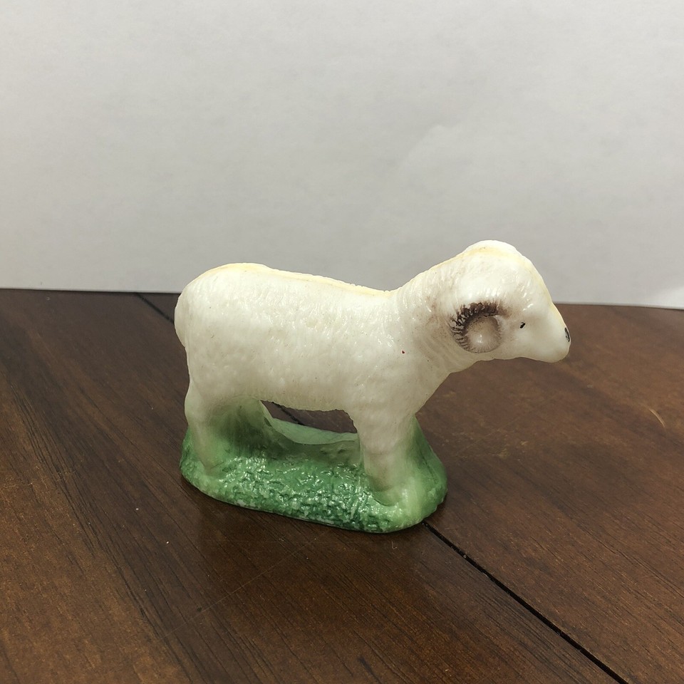Old Vintage WHITE RAMS Male Sheep Celluloid ? Plastic Farmhouse Country ...