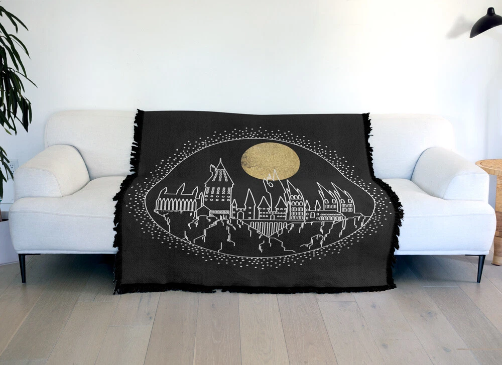 Harry Potter Blanket, 50"x60" Hogwarts Full Moon Woven Blend Throw