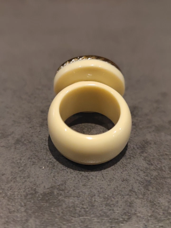 Chanel Acrylic Plastic Ring - Bild 2 von 4