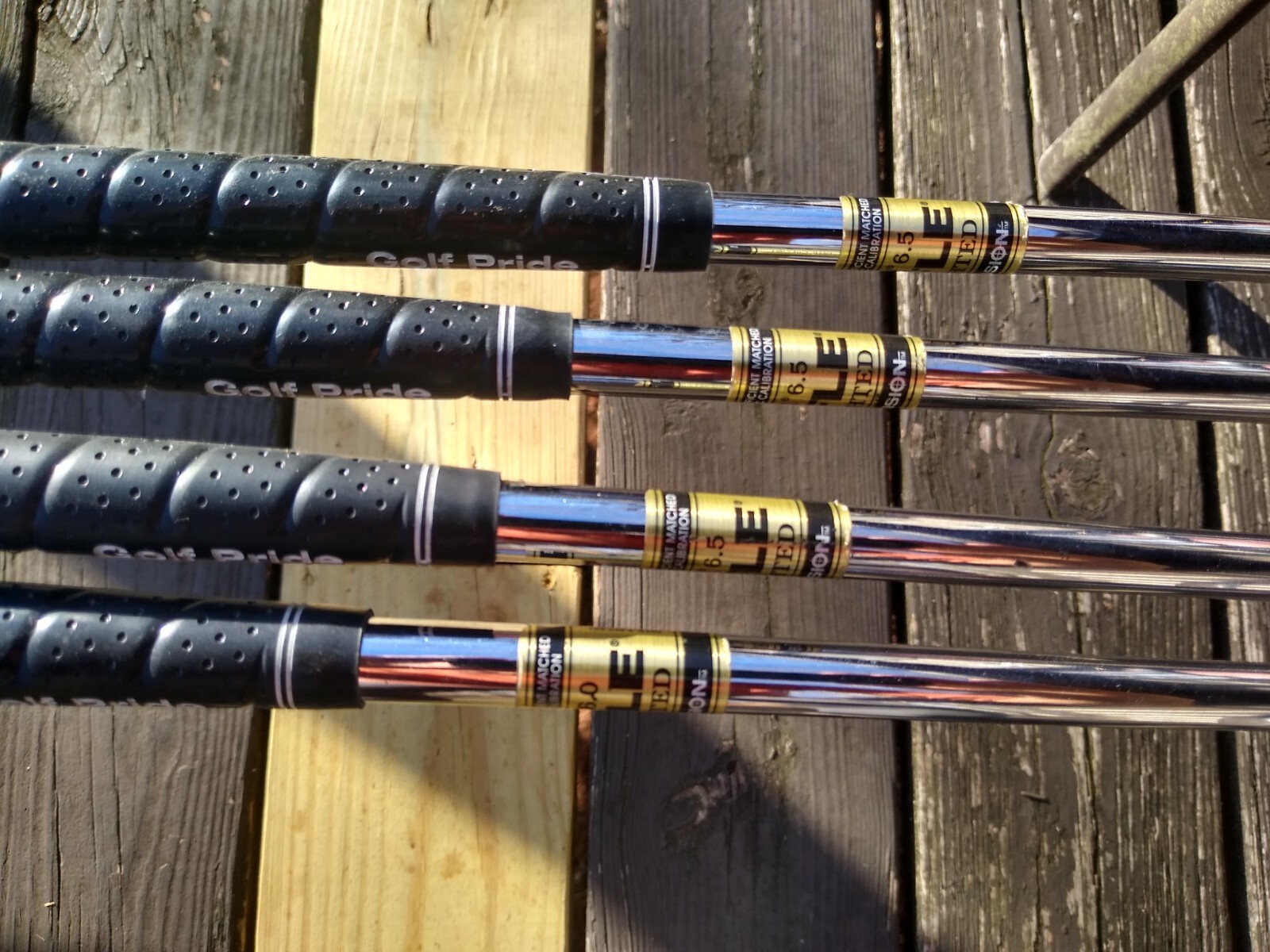 Titleist DCI 990 3 to 9 iron set FCM Rifle shafts, Golf Pride Tour