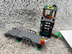 LEGO Agents Mission 2: Swamp Raid Set 8632