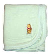 Disney Baby Sincerely Winnie the Pooh Applique Green Thermal Blanket