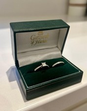 Gatwards Hitchin Platinum Diamond Bridal Set – 0.79ct TDW – 0.50ct Princess Enga