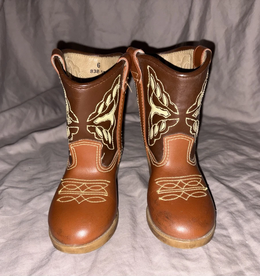 Botas vaqueras marrón dos tonos con costuras niño talla 6 Foto 3 de 4