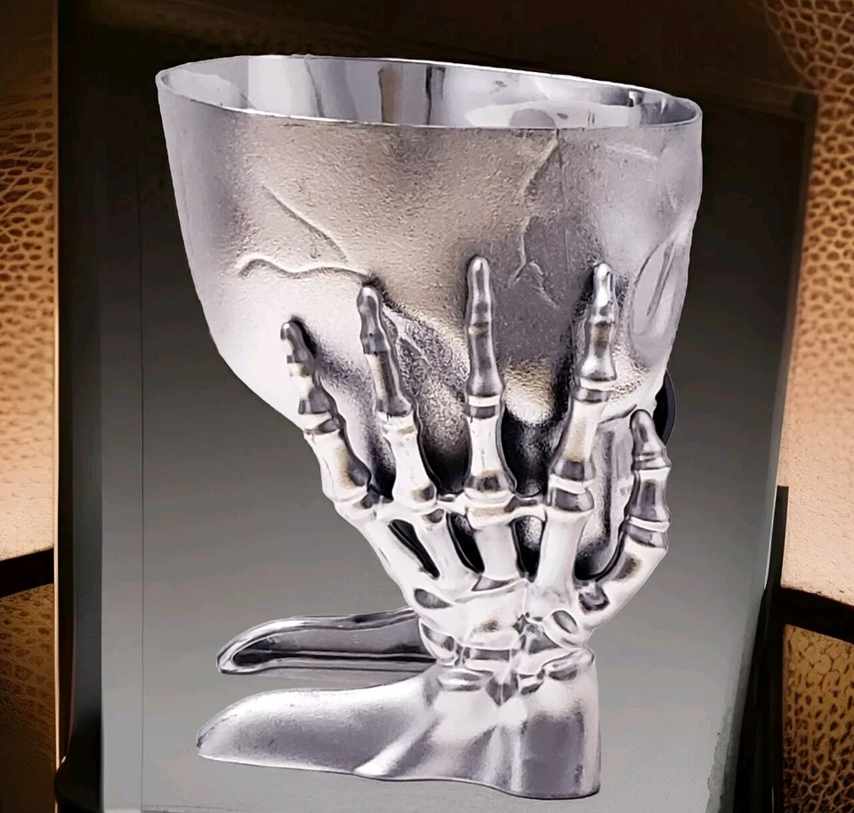 Gothic Punk Large Silver Skull Plastic Halloween Candy Snack Bowl 7"×6" New  - Image 2 of 4