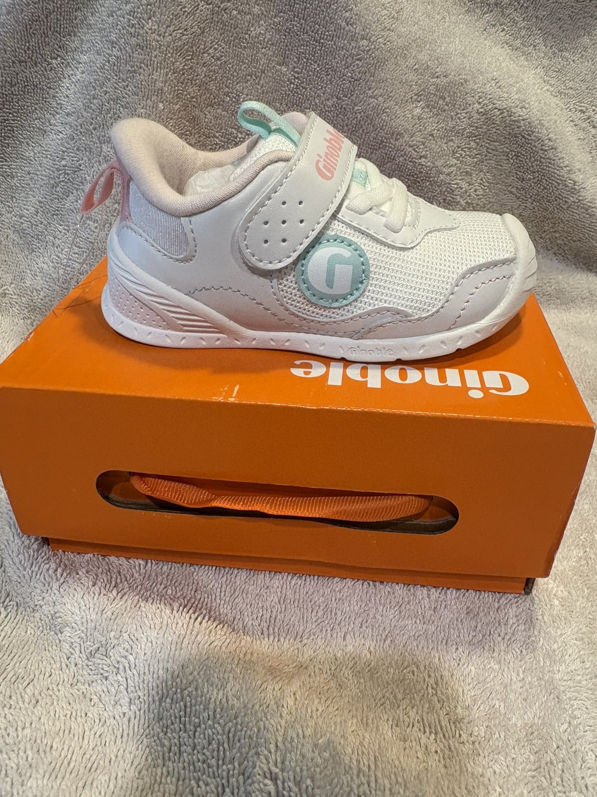 Girls Baby Toddler Tennis Shoe Sneaker White Pink Mesh Baby Shoes Size 4 and 5