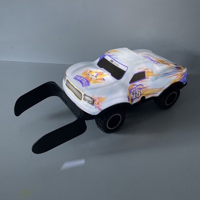 Ferngesteuerte RC Autos Fußball Spiel Revell Football League Leuchtauto