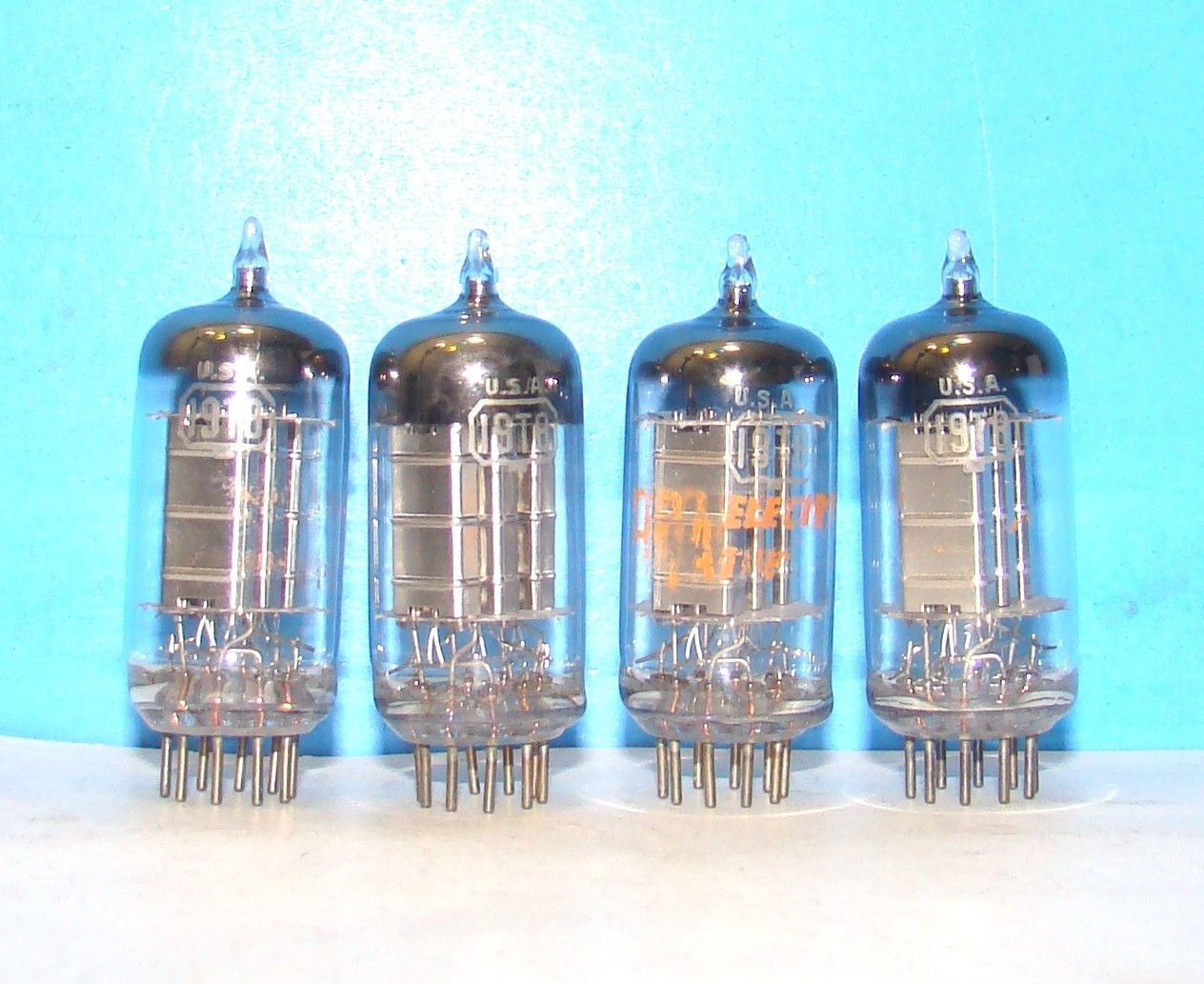 19T8 RCA radio audio amplifier electron vintage vacuum tubes 4 valve tested 19T8