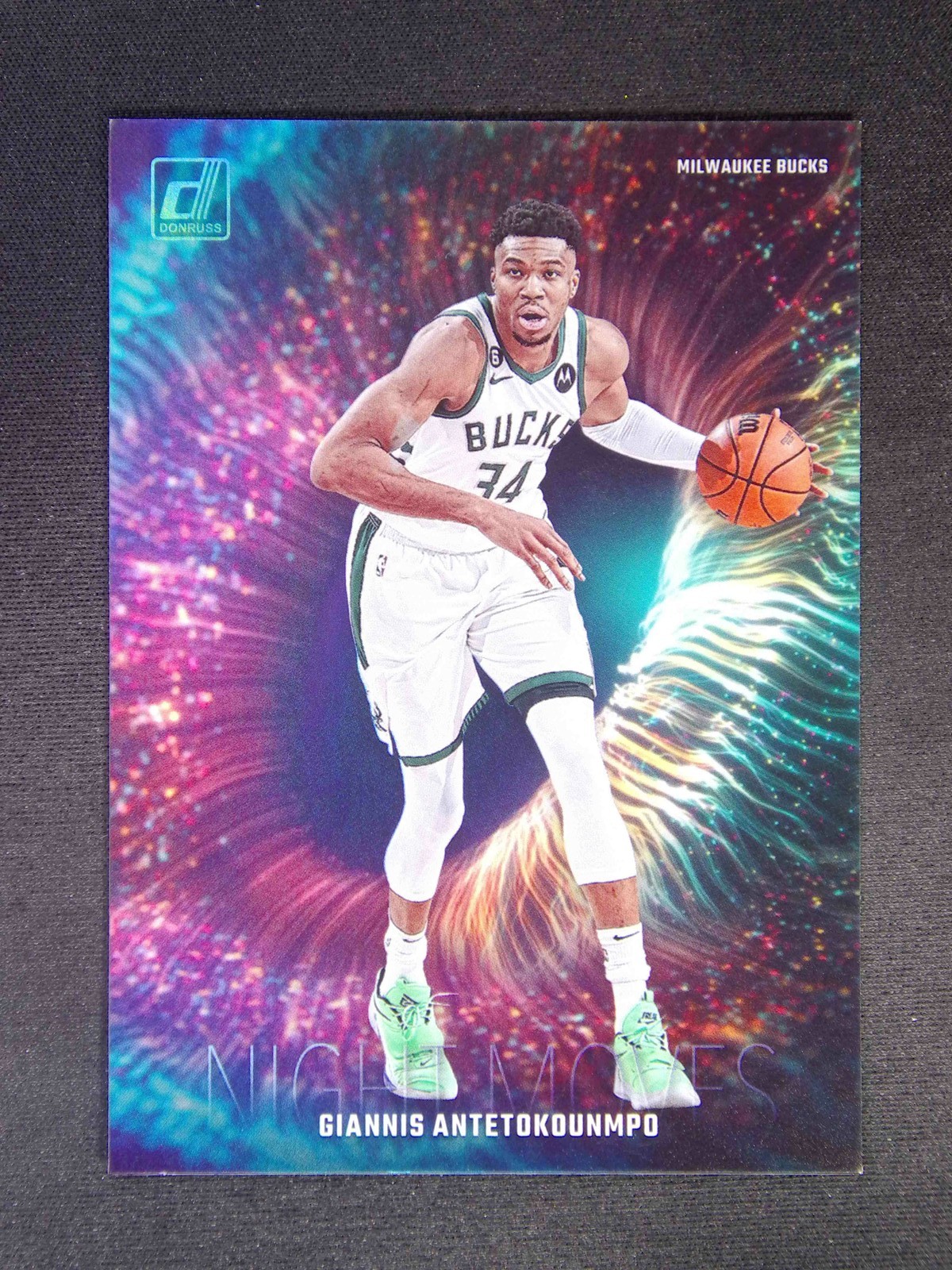 2023-24 Panini Donruss Giannis Antetokounmpo #7 Night Moves Case Hit SSP