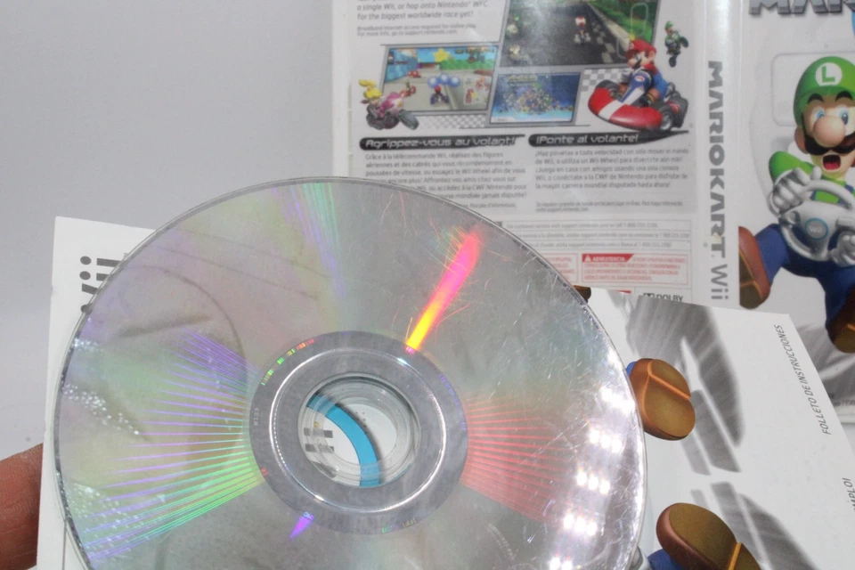 Mario Kart Wii Nintendo USA Video Game in Box / manual / clean - Image 2 of 3