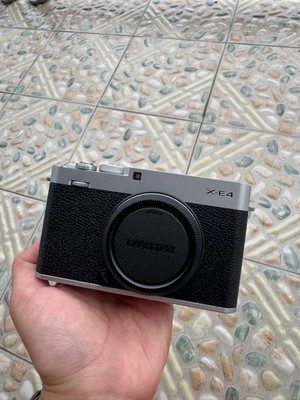 Fujifilm X-E4 26MP Digital Mirrorless Bluetooth WiFi 8fps Burst 240fps