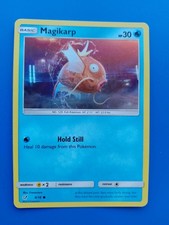 Pokémon TCG - Magikarp - Detektiv Pikachu - 8/18 Holo Common Karte