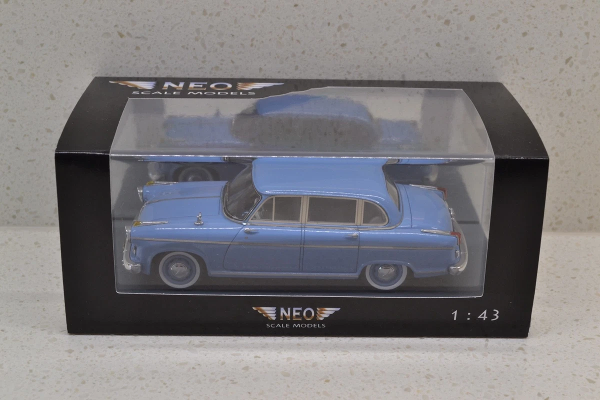NEO 1/43 Datsun 200L Laurel C230 1977 Blue Resin Scale Model
