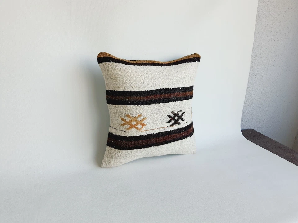 16x16 Wool Embroidered Hemp Pillow Cover , Natural Turkish Pillow Case , 16x16 - Image 4 of 4