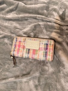 Coach Poppy Wristlet | eBay タグ付未使用✨COACH Poppy Dream C 