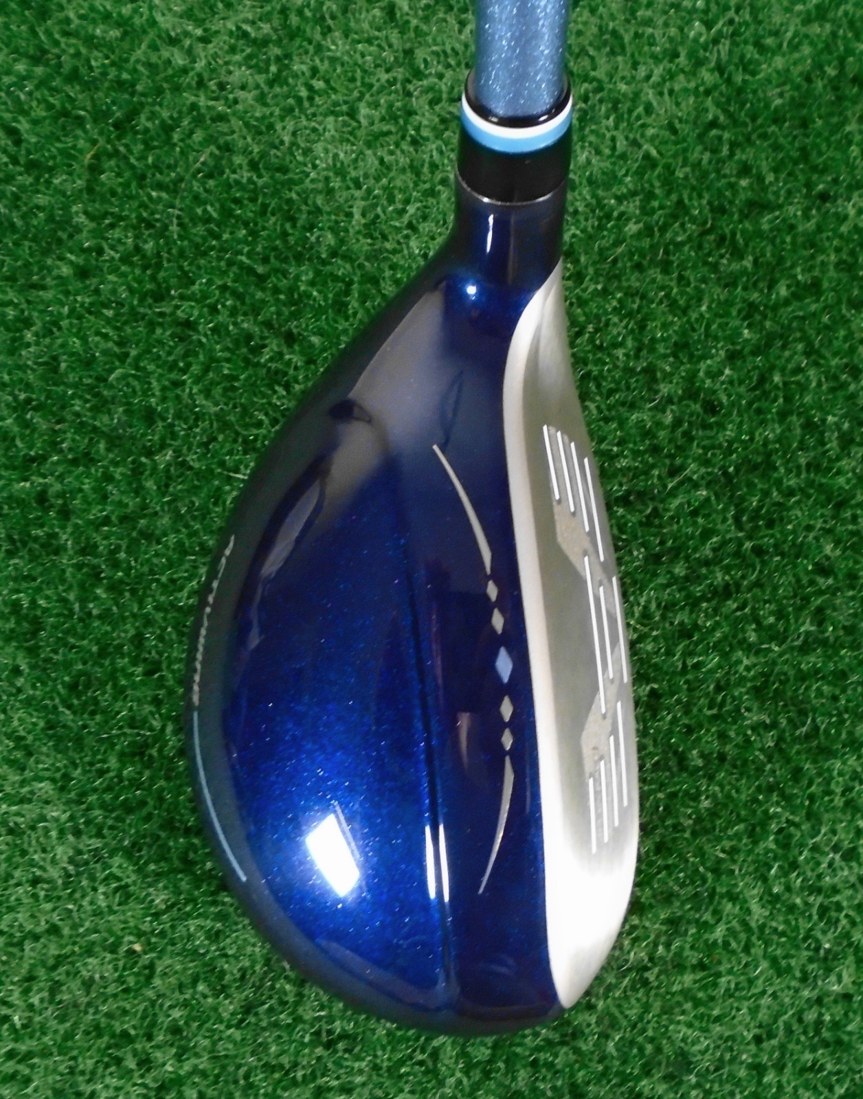 New XXIO 13 Women's 28* 6 Hybrid, MP1300L 34g 2221 Ladies Graphite w/Headcover