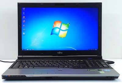Fujitsu Celsius 15,6'' FHD Windows 7 Gamer Notebook i7 DVD 8GB 500GB NVIDIA K1000