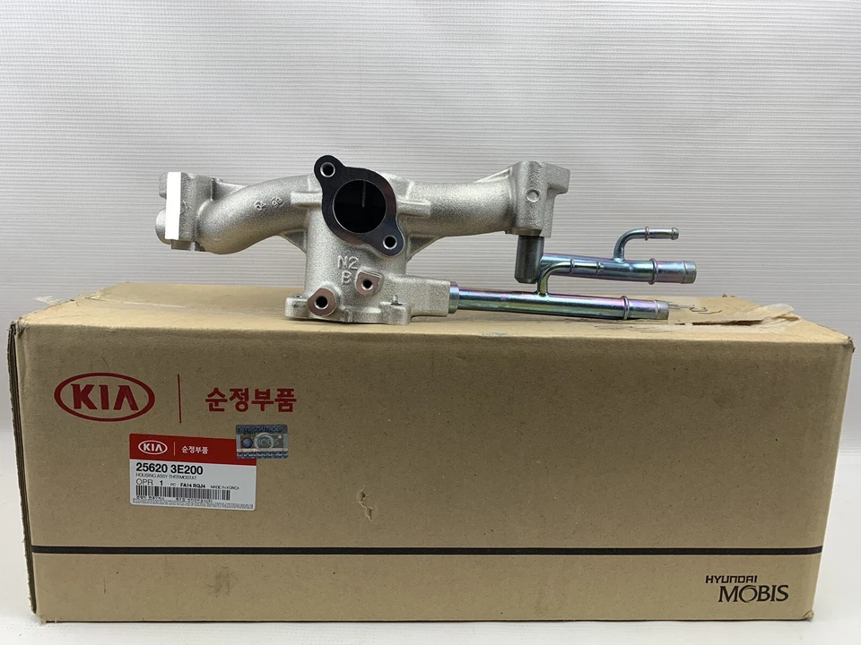 Carcasa termostato OEM Santa Fe 2007-08-09 2007-2010 Optima Rondo 2,7 L Foto 2 de 3