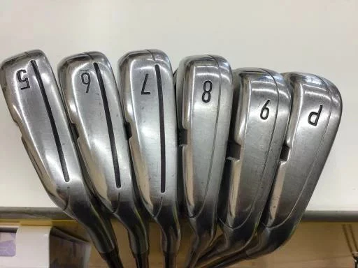 TaylorMade M4 2021 Eisensatz 5-9, Pw 6tlg Flex Stiff ATMOS RED Graphit