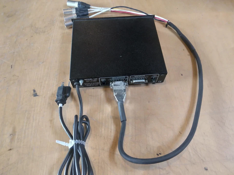 Aphex - Model 144 | AES/ADAT Bi-directional Converter - Image 3 of 4