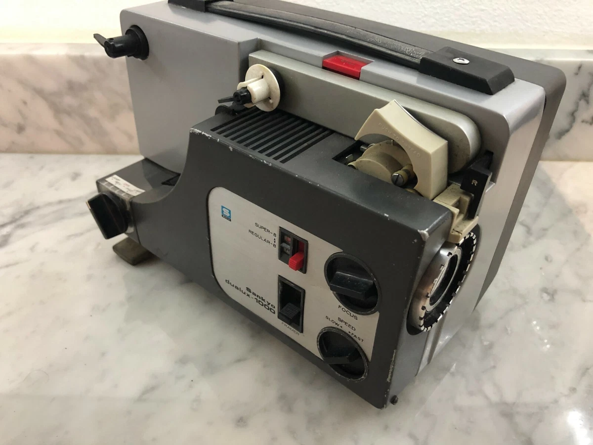 Projecteur de cinéma SANKYO SOUND 500 SUPER 8, entièrement révisé, prêt à l'emploi - Canada Projecteur de cinéma SANKYO SOUND 500 SUPER 8, entièrement révisé, prêt à l'emploi - Canada