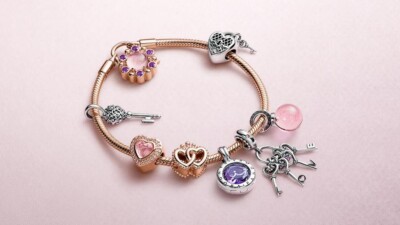 Authentic PANDORA Rose Gold Pink Sparkling Love Heart Charm