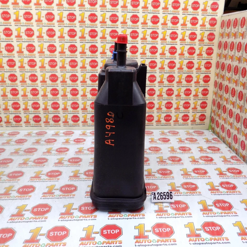 Chevrolet Silverado 2500 2004-2010 bote de vapor de combustible 15137022 OEM Foto 4 de 4