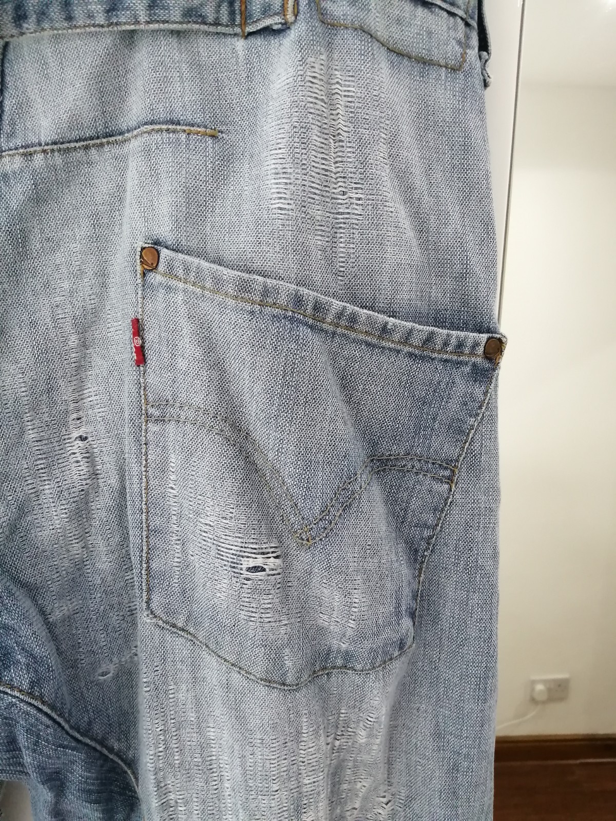 Very Rare Levi Original Ripped Torn Vintage Engineered Jeans 32 X 30 image 9