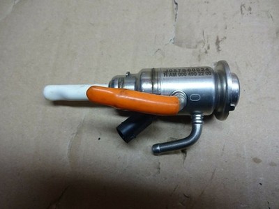 Harnstoffeinspritzung Ventil Einspritzventil Adblue Mercedes A0004902200 N