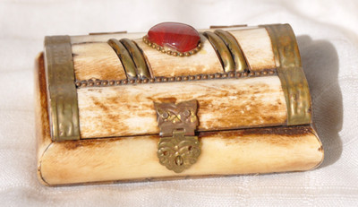 UNIQUE HANDMADE VINTAGE CAMEL BONE, RED STONE, BRASS TRINKET BOX, VELVET LINED