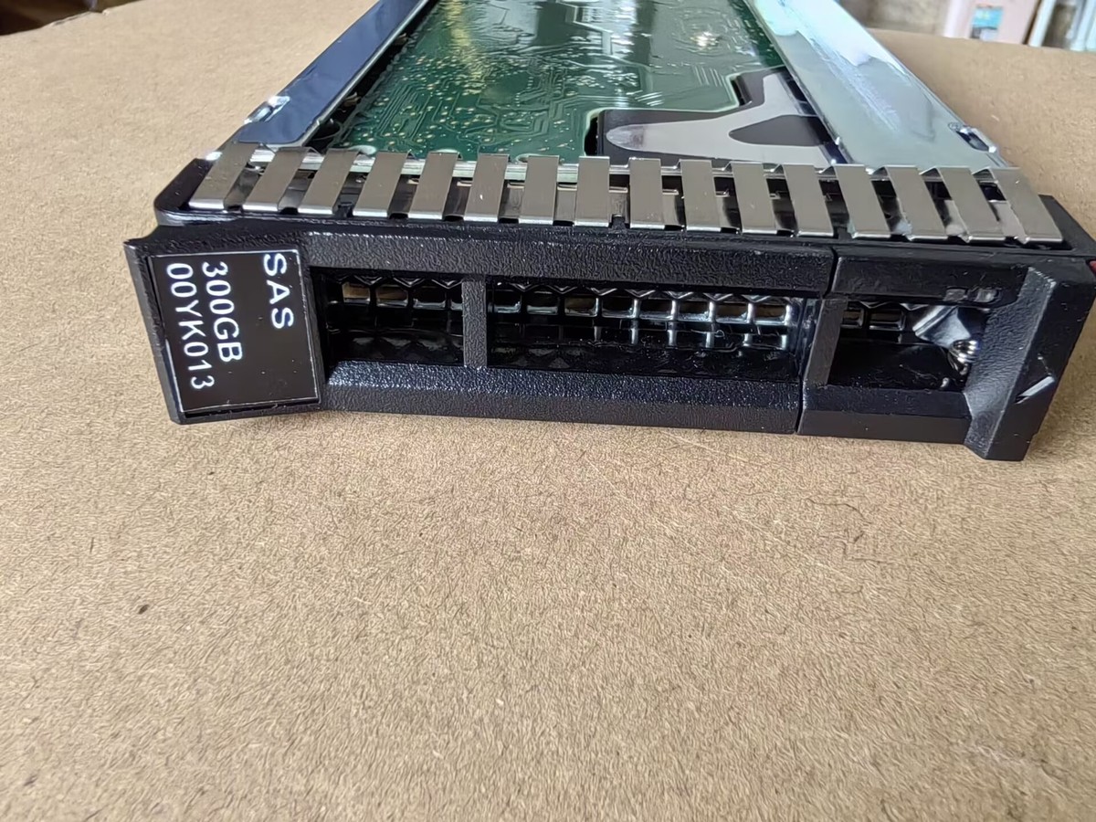 LENOVO 7XB7A00024 00YK013 2.5