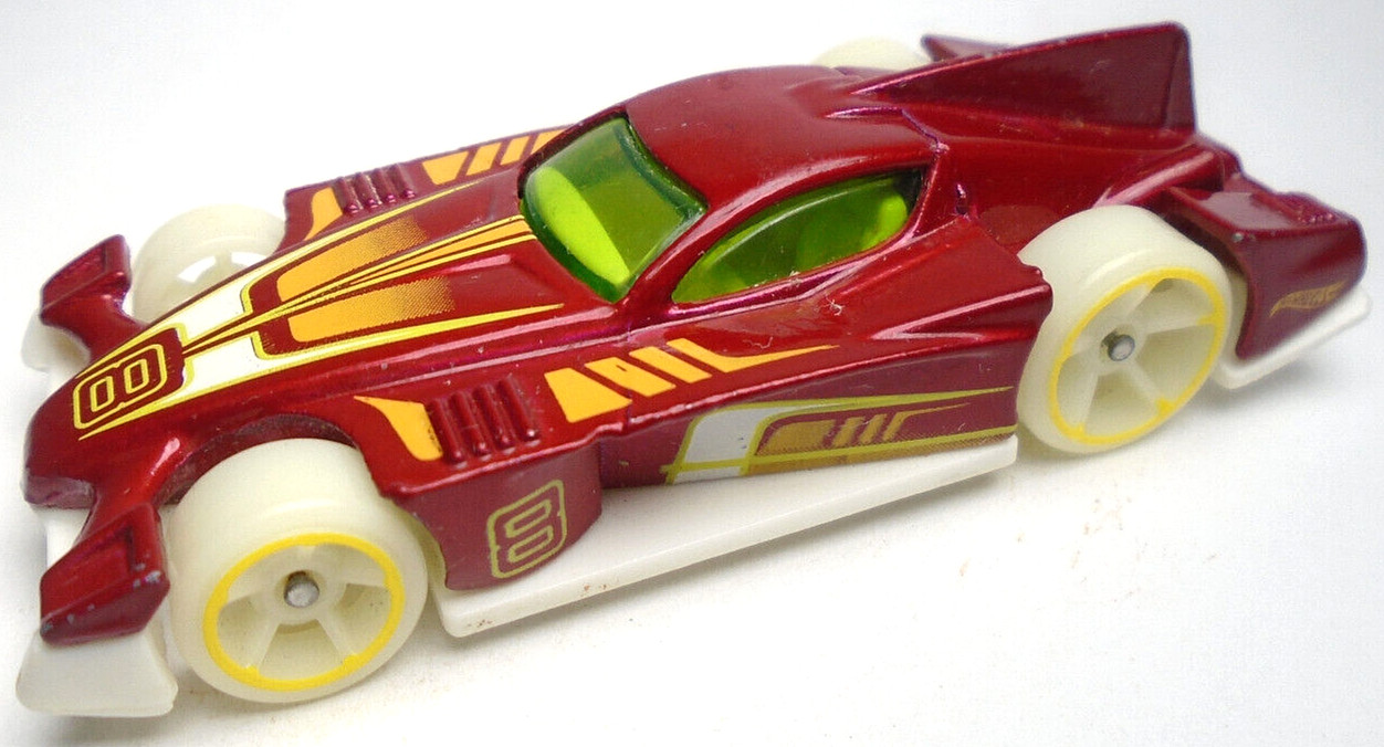 2016 HOT WHEELS FORMUL8R #8 RED 2.75" DIECAST CAR W ORANGE & GREEN - GLOW WHEELS