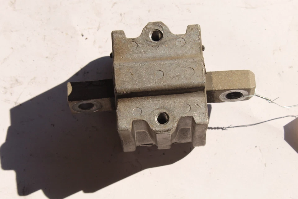 1998 - 2000 MERCEDES-BENZ SLK230 R170 传输安装支持 K2836 — 第 4/4 张图片