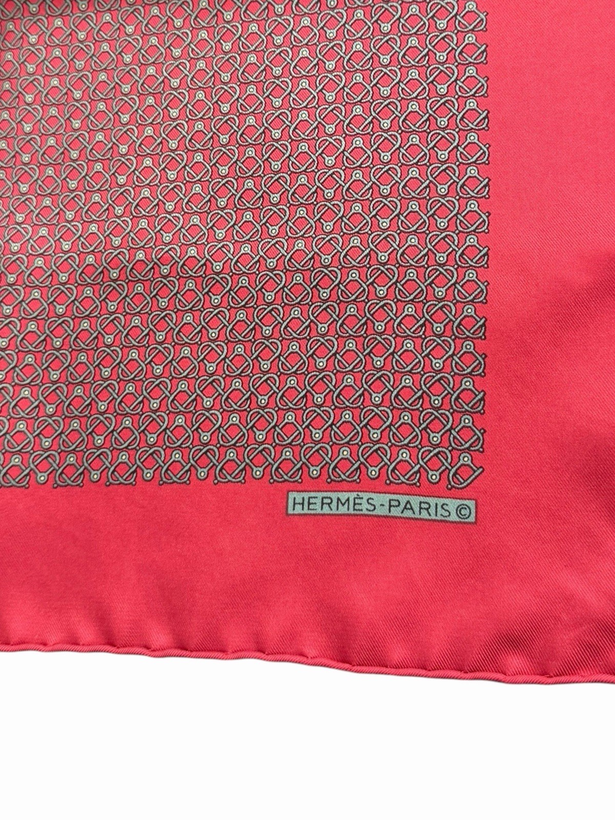 Hermes Paris 100percent Silk Pocket Square Handkerchief VTG Red Rare Design image 8