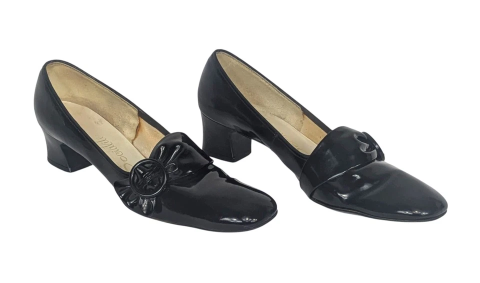 Vintage 60's SOCIALITE 9.5 AAA Black Patent Leather Side Buckle Block Heel Pump - Image 3 of 4