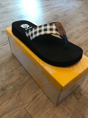 yellow box navy flip flops