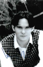 Henry Thomas Autogramm signed 18x27 cm Bild s/w