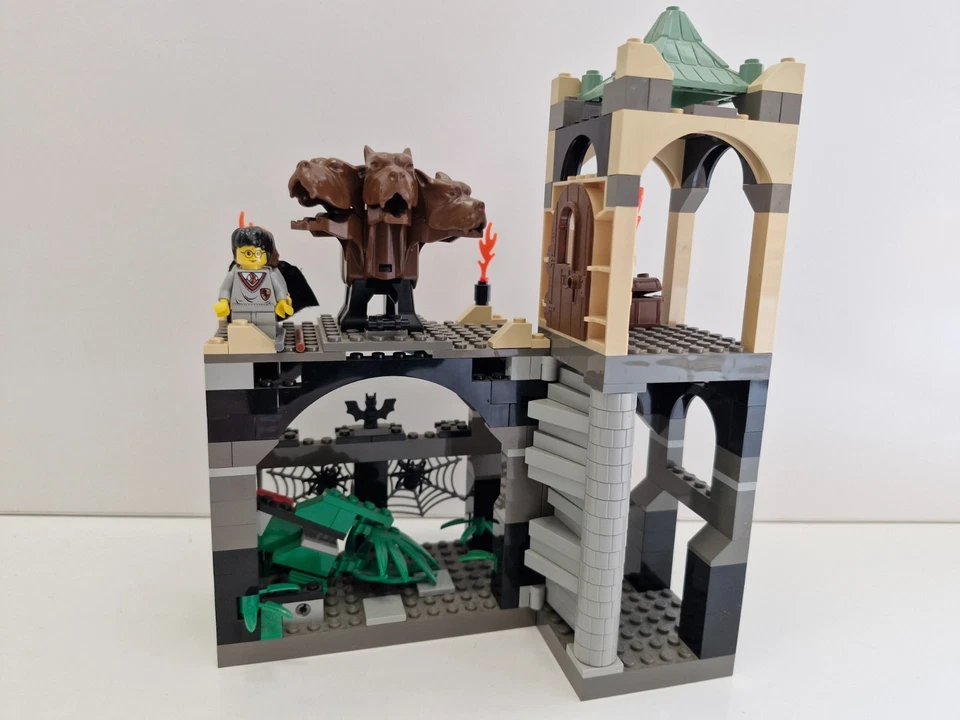 LEGO Harry Potter 4706 Forbidden Corridor, Foto 1 von 5