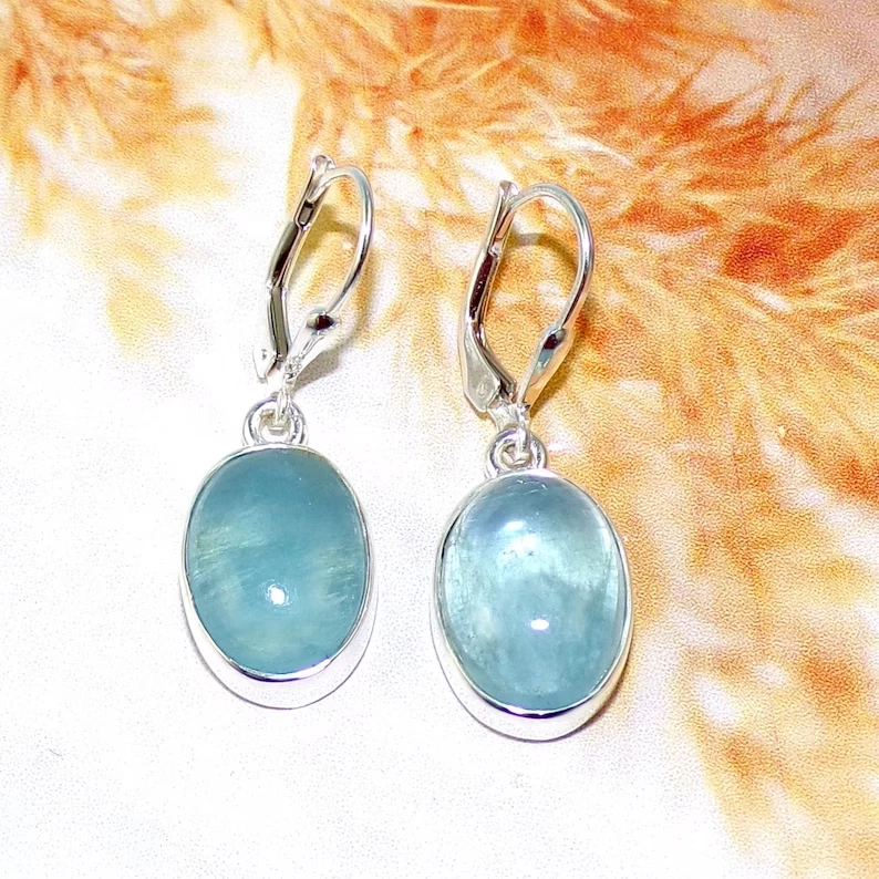 Natural aquamarine jewelry store