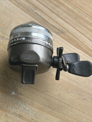 Zebco 404 SE fishing reel Full Working Condition With Some Scratches
