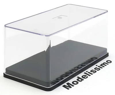 1:43 Triple 9 Vitrine L/H/D: 14,5/7/7,5