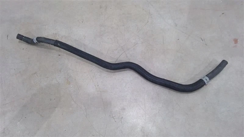 Manguera de desbordamiento del radiador del motor Chevrolet Traverse 2018-2021 Foto 2 de 4
