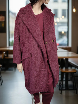 Megaschöner kuscheliger Flausch-Mantel in Trendfarbe Weinrot oversize bis Gr. 44