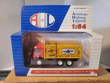 American Highway Legends Pennzoil Mack CJ Stake Bed Truck 1:64 Hartoy AHL