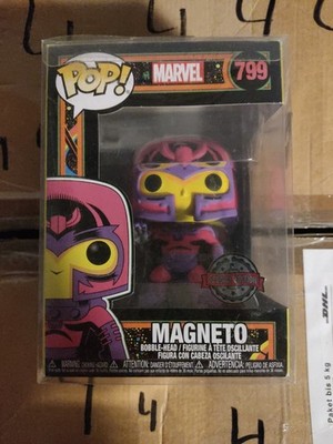 Funko POP! Magneto - Marvel | POP! Bobble-Head: 799 | Special Edition Blacklight