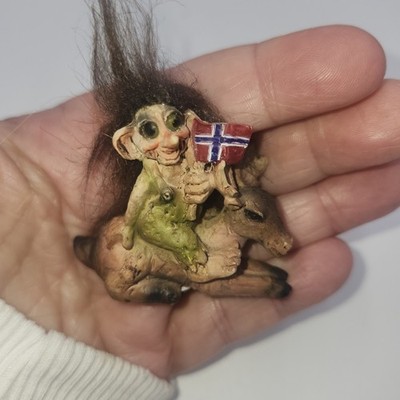 vintage Nyform Norway flag Troll riding on Moose Figurine figure